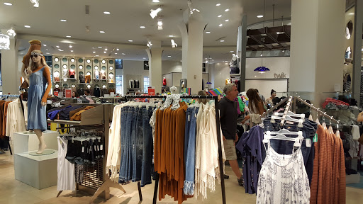 Magasins de vêtements pour hommes Montreal