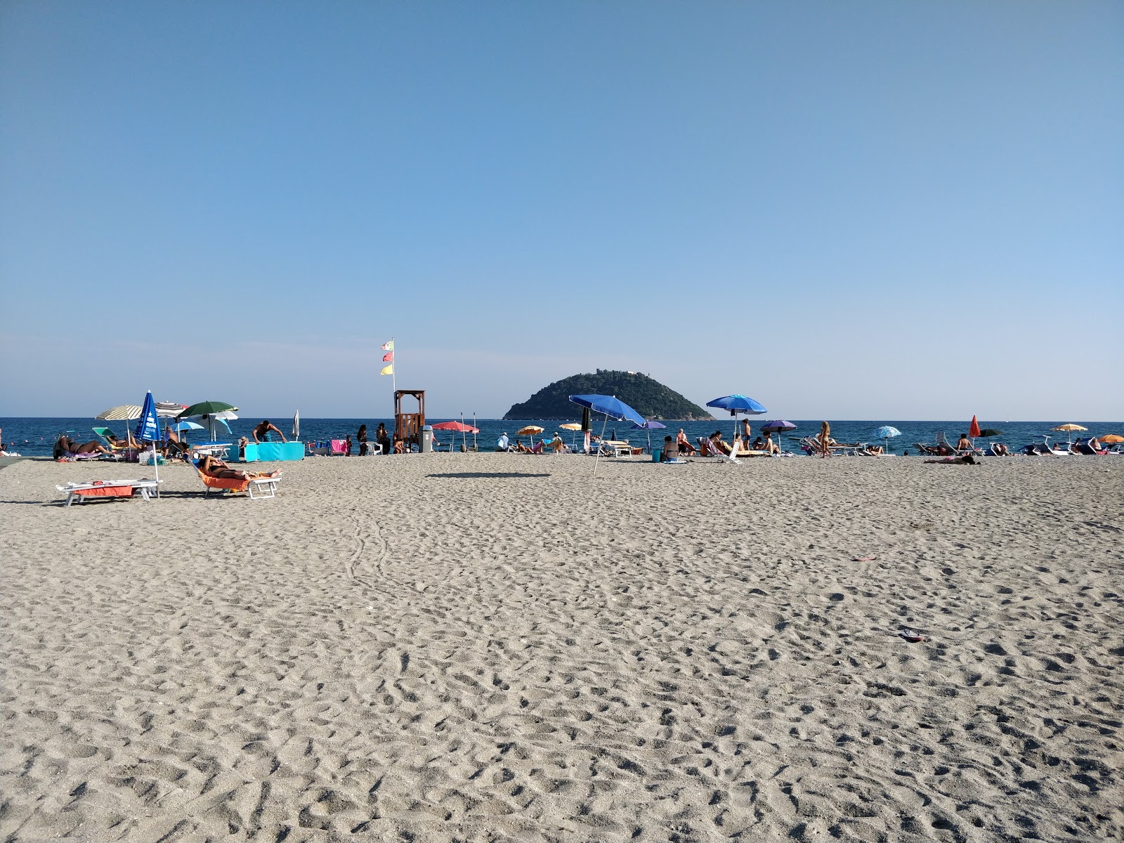 Foto af Capo Lena beach og bosættelsen