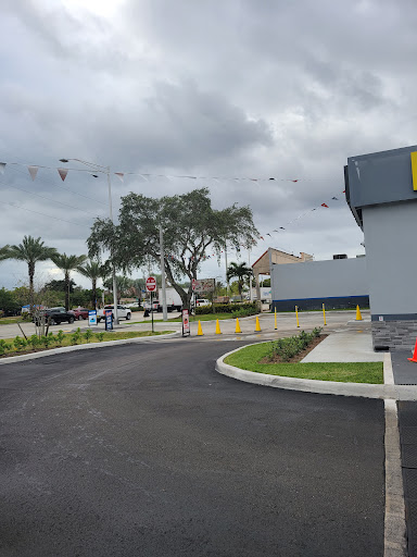 Car Wash «Simoniz Car Wash», reviews and photos, 1214 N State Rd 7, Hollywood, FL 33021, USA