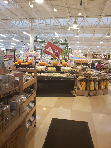 Grocery Store «Lowes Foods», reviews and photos, 215 International Dr, Myrtle Beach, SC 29579, USA