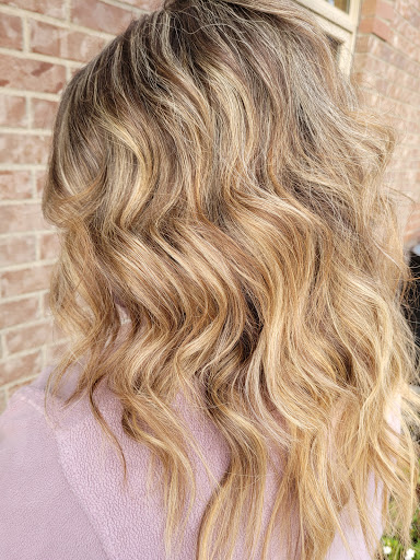 Beauty Salon «Columbia Gorge Salon & Spa», reviews and photos, 205 E Historic Columbia River Hwy, Troutdale, OR 97060, USA