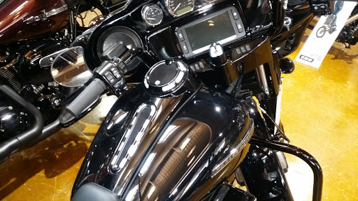 Harley-Davidson Dealer «Bergen County Harley-Davidson (Service Opens 9am)», reviews and photos, 124 Essex St, Rochelle Park, NJ 07662, USA