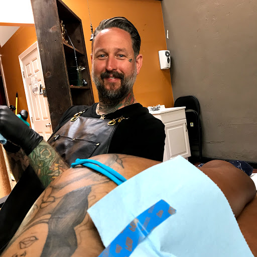 Tattoo Shop «Broken Heart Tattoo», reviews and photos, 1833 Fifth Ave, San Diego, CA 92101, USA