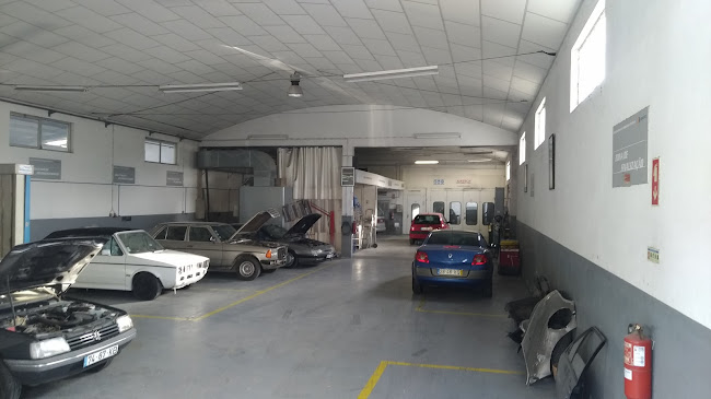 Ramiro Gameiro - Oficina de Reparações Automóveis L.da - Oficina mecânica