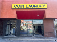 Lion Heart Coin Laundry - Photo 3 - Car repair in Los Angeles, CA, Glendale