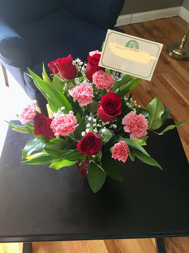 Florist «Flowers By Bernard», reviews and photos, 6390 Amboy Rd, Staten Island, NY 10309, USA