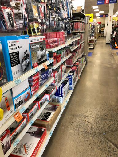 Hardware Store «Harbor Freight Tools», reviews and photos, 1011 Commerce Blvd, Dickson City, PA 18519, USA