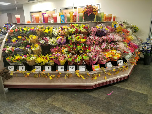 Supermarket «Super Stop & Shop», reviews and photos, 40 Furlong Dr, Revere, MA 02151, USA