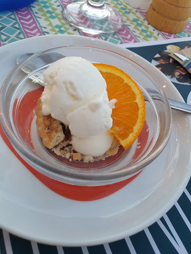 Opinii despre MARINA BEACH RESTAURANT COCKTAIL BAR în Περιστέρι - Εστιατόριο