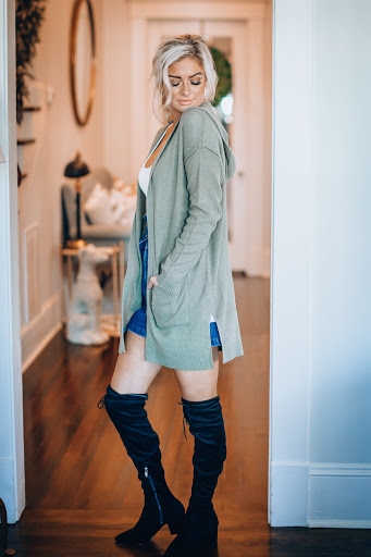 Clothing Store «Entourage Clothing & Gifts», reviews and photos, 382 College Ave, Clemson, SC 29631, USA