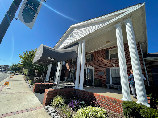 Funeral Home «Taylor Funeral Home Inc», reviews and photos, 214 N Main St, Dickson, TN 37055, USA