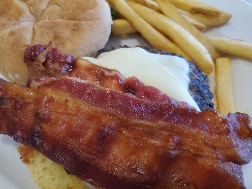 American Restaurant «Newport Creamery», reviews and photos, 208 W Main Rd, Middletown, RI 02842, USA