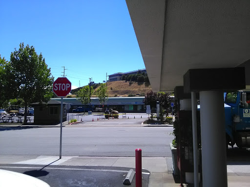 Shopping Mall «Laurelwood Shopping Center», reviews and photos, 1206 W Hillsdale Blvd, San Mateo, CA 94403, USA