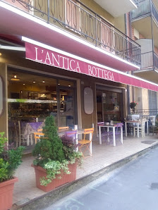 L'Antica Bottega Via S. Nicola, 22/24, 29024 Ferriere PC, Italia