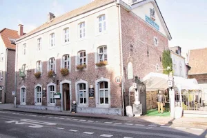 Hotel und Restaurant zur Brücke image