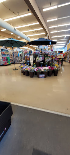 Grocery Store «Safeway», reviews and photos, 401 E Columbia River Hwy, Clatskanie, OR 97016, USA