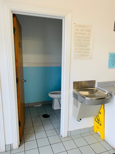 Car Wash «Splash & Dash Car Wash & Coin Laundromat», reviews and photos, 7770 Cincinnati Dayton Rd, West Chester Township, OH 45069, USA