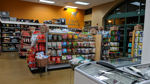 Pet Supply Store «All The Best Pet Care», reviews and photos, 690 NW Gilman Blvd, Issaquah, WA 98027, USA