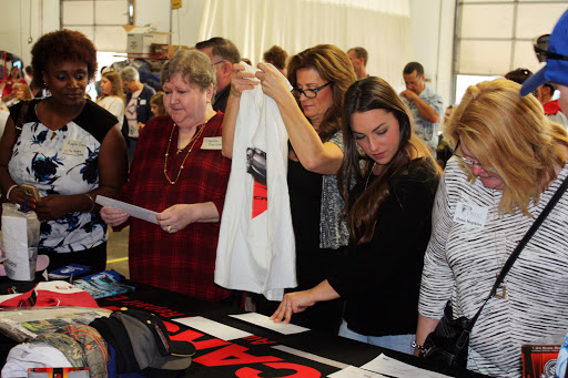 Auto Body Shop «CARSTAR Wicklunds Liberty», reviews and photos, 941 Sutton Pl, Liberty, MO 64068, USA