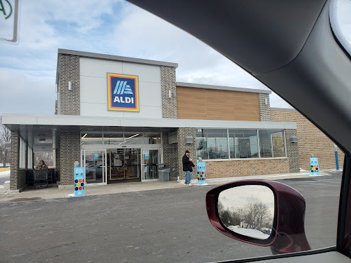ALDI, 870 W Columbia Ave, Battle Creek, MI 49015, USA, 