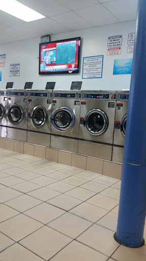 Laundromat «Busy Bees Coin Laundromat & Dry Cleaning», reviews and photos, 12390 Quail Roost Dr, Miami, FL 33177, USA