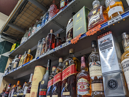 Liquor Store «Main Street Party Store», reviews and photos, 201 N Main St, Ann Arbor, MI 48104, USA