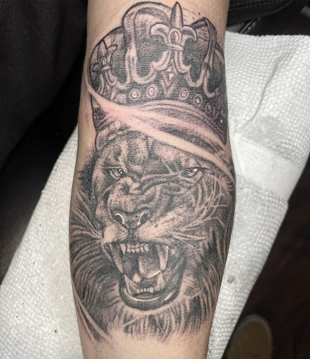 Explore sea shell tattoo ideas, creative tattoo ideas in Nashville, available at ArtWerks Studios