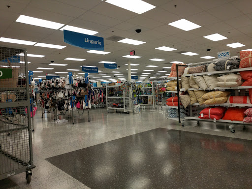 Clothing Store «Ross Dress for Less», reviews and photos, 581 Roosevelt Rd, Glen Ellyn, IL 60137, USA