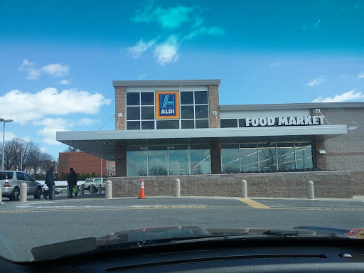 Supermarket «ALDI», reviews and photos, 901 17th St NE, Washington, DC 20002, USA