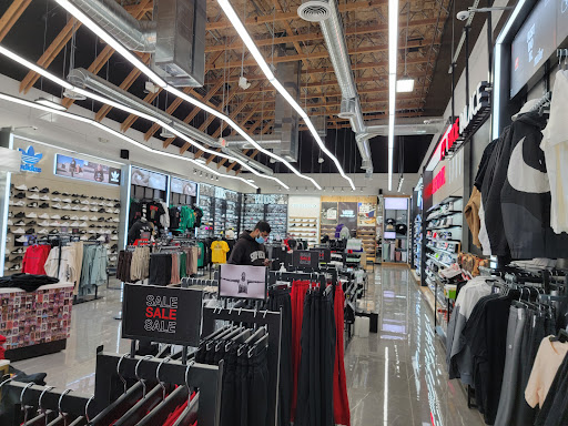 Shoe Store «Shoe Palace», reviews and photos, 1 Sun Valley Mall E119, Concord, CA 94520, USA