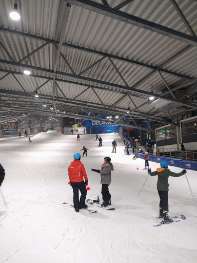 Ski- en Snowboard Center De Uithof B.V.