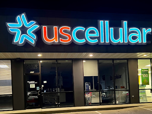 Telephone Company «U.S. Cellular Authorized Agent - Cellular Connect», reviews and photos, 526 1st Ave, Perry, IA 50220, USA