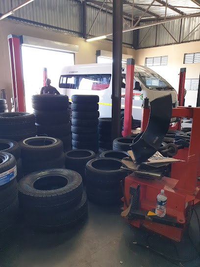 Molototsi Tyres & Spares / Makhula Roofing