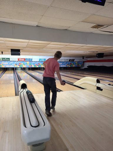 Bowling Alley «Bangor-Brewer Bowling Lanes», reviews and photos, 534 Wilson St, Brewer, ME 04412, USA