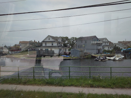 Beauty Supply Store «Five Towns Lucky Beauty Supply», reviews and photos, 25301 Rockaway Blvd, Rosedale, NY 11422, USA