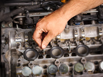 Aman Services Wof Ltd - Automotive Repairing, Car Oil Change, Best Auto Repairs Shop in Wellington