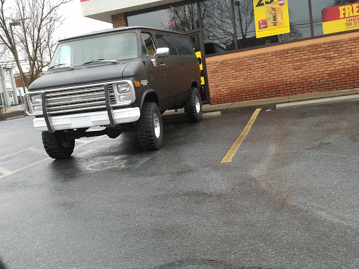 Auto Parts Store «Advance Auto Parts», reviews and photos, 1001 Chestnut St, Emmaus, PA 18049, USA