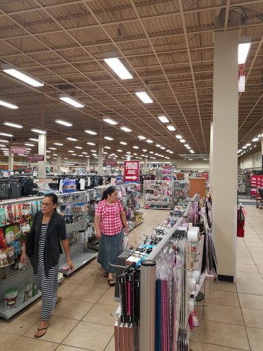 Clothing Store «Burlington Coat Factory», reviews and photos, 533 S Broad St, Meriden, CT 06450, USA