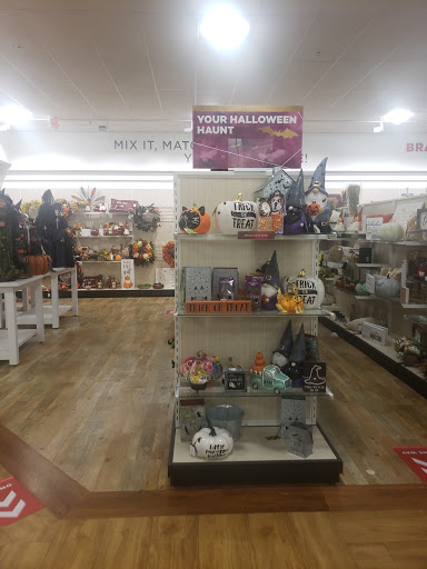 Department Store «HomeGoods», reviews and photos, 6661 Falls of Neuse Rd, Raleigh, NC 27615, USA