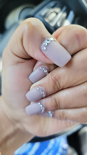 Beauty Salon «Family Hair and Nail Salon», reviews and photos, 3334 Stone Mountain Hwy, Snellville, GA 30078, USA