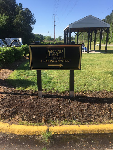 Sign Shop «Signs By Tomorrow», reviews and photos, 11712 Jefferson Ave, Newport News, VA 23606, USA