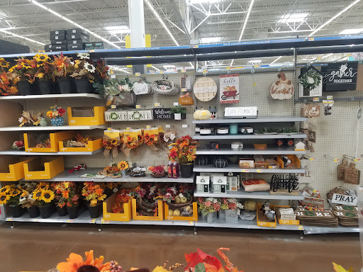 Department Store «Walmart Supercenter», reviews and photos, 7625 Doering Dr, Florence, KY 41042, USA