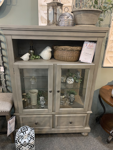 Furniture Store «Marlo Furniture», reviews and photos, 13450 Baltimore Ave, Laurel, MD 20707, USA