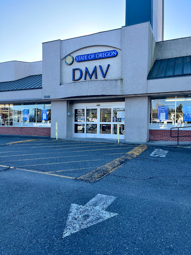 Shopping Mall «Cedar Hills Shopping Center», reviews and photos, 10180 SW Park Way, Portland, OR 97225, USA