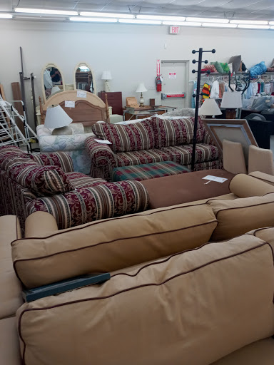 Thrift Store «Gulfside Hospice Thrift Shoppe», reviews and photos, 36524 FL-54, Zephyrhills, FL 33542, USA