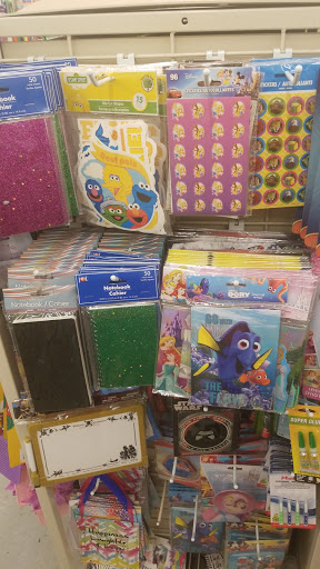 Dollar Store «Dollar Tree», reviews and photos, 6090 W 44th Ave, Wheat Ridge, CO 80033, USA