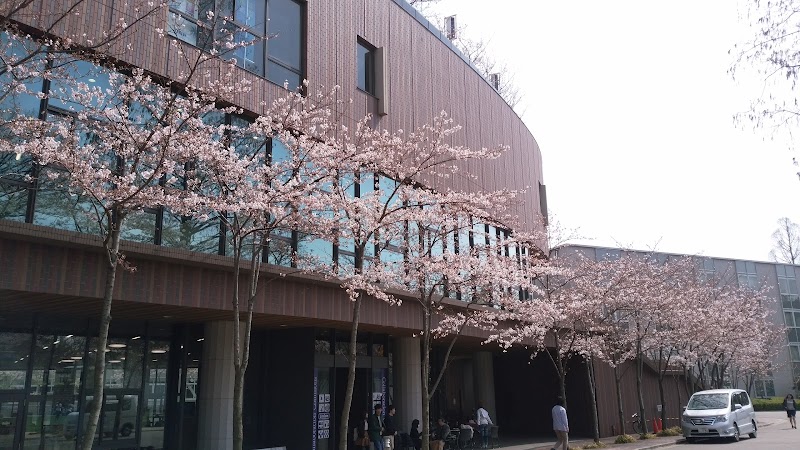 関西大学 凜風館