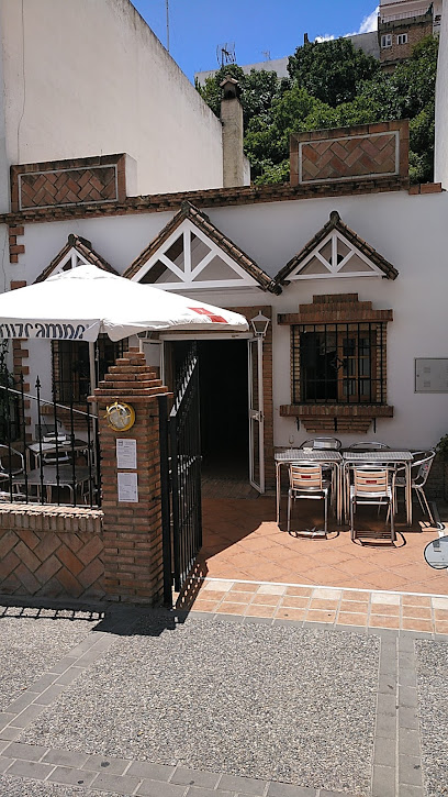 Bar Juan Candil - C. de las Nieves, 38, 11630 Arcos de la Frontera, Cádiz, Spain