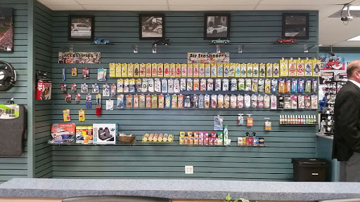 Car Wash «Puddles Car Wash», reviews and photos, 2037 E Ball Rd, Anaheim, CA 92806, USA