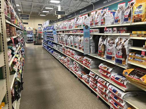 Pet Supply Store «PetSmart», reviews and photos, 400 Mill Creek Dr, Secaucus, NJ 07094, USA